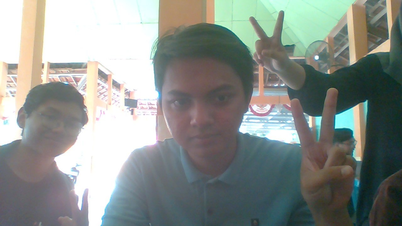 kakak beradik