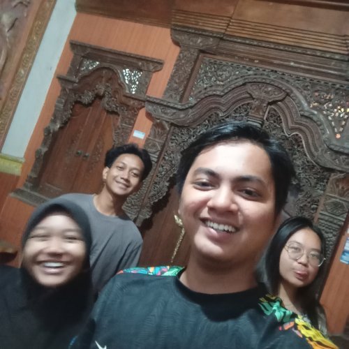 Selfie Ucup Syaang